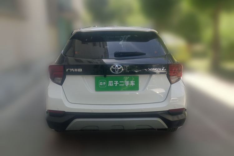 Toyota Yaris 2022 — 5