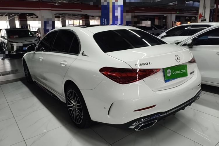 Mercedes-Benz C 260 L 2024 — 4