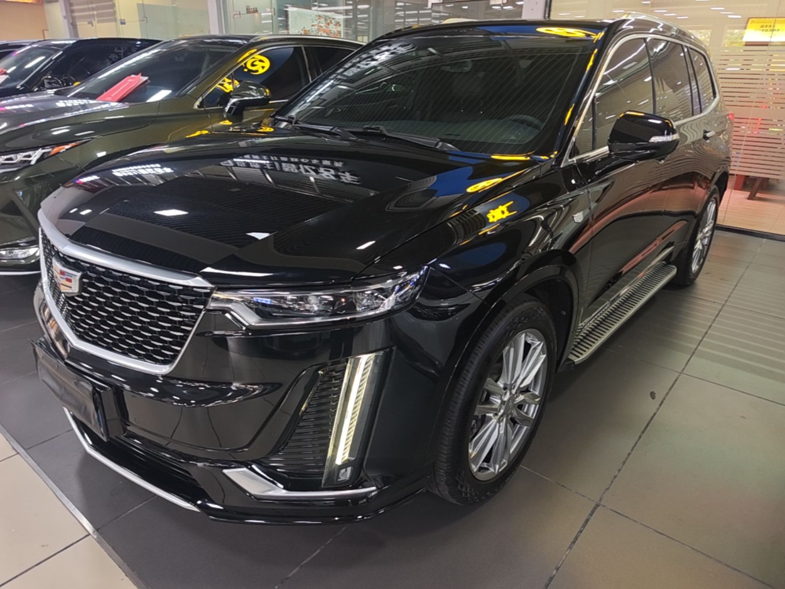 Cadillac XT6 2022 — фото 1