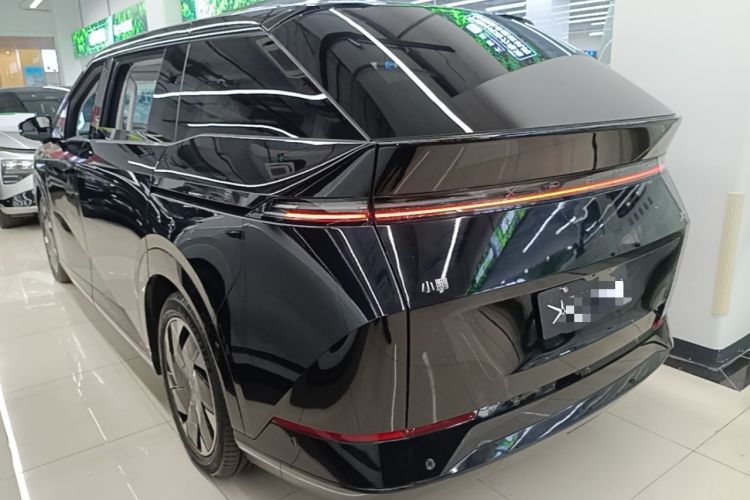 XPeng X9 2024 — 4