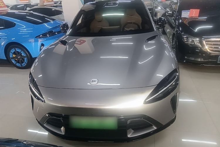 Xiaomi YU7 2025 — 2