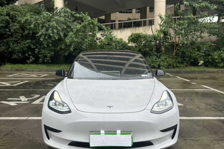Tesla Model 3 2022 — 5