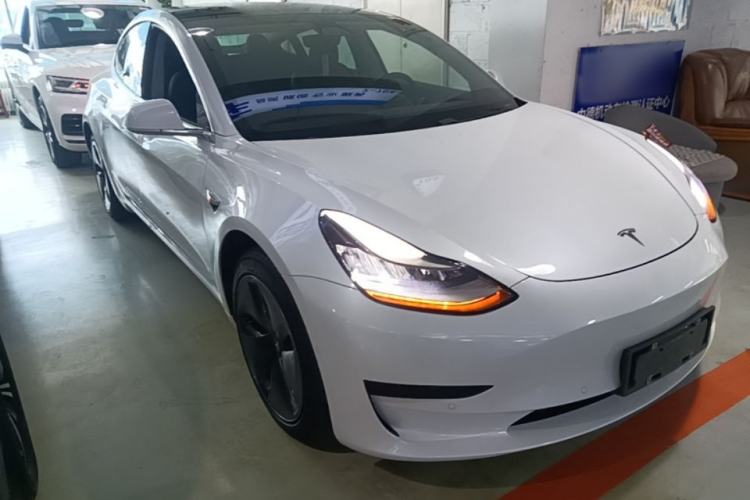 Tesla Model 3 2020 — 3