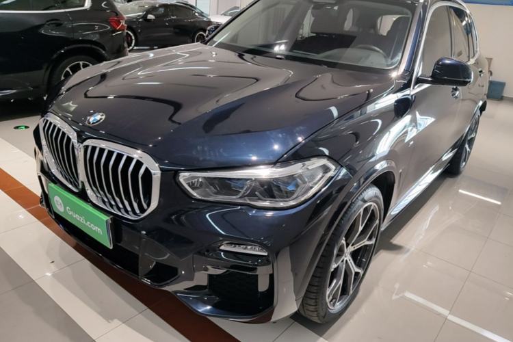 BMW X5 2021 — фото 1