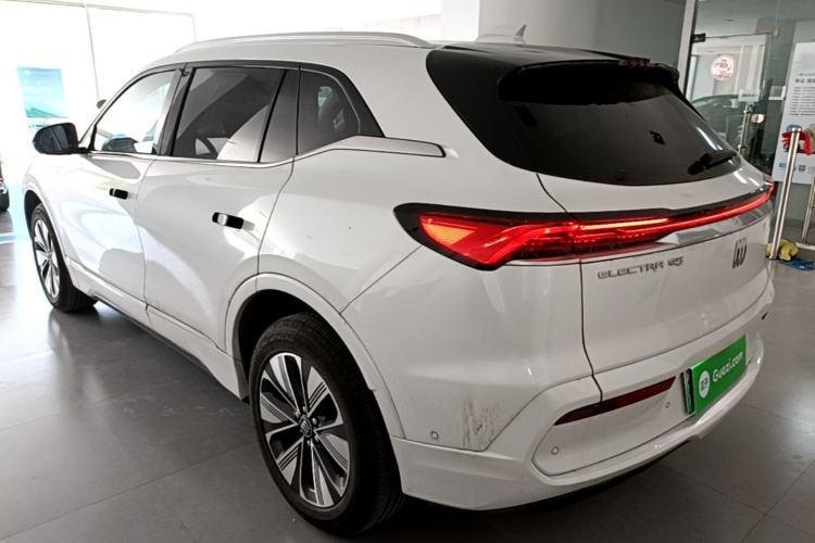 Buick E5 2025 — 4