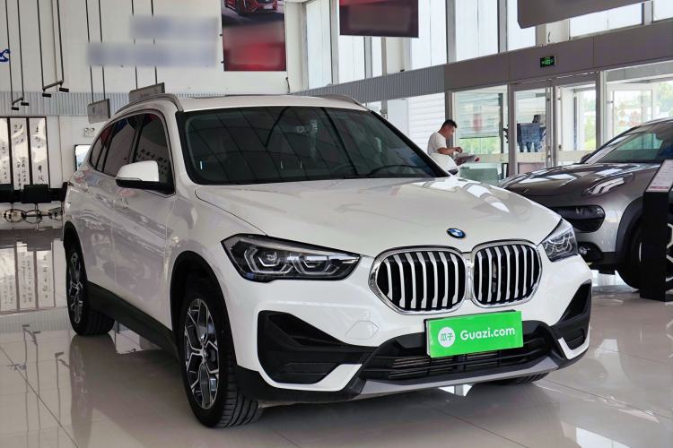 BMW X1 2021 — фото 3
