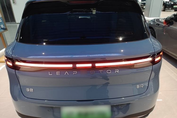 Leapmotor B10 2025 — фото 5