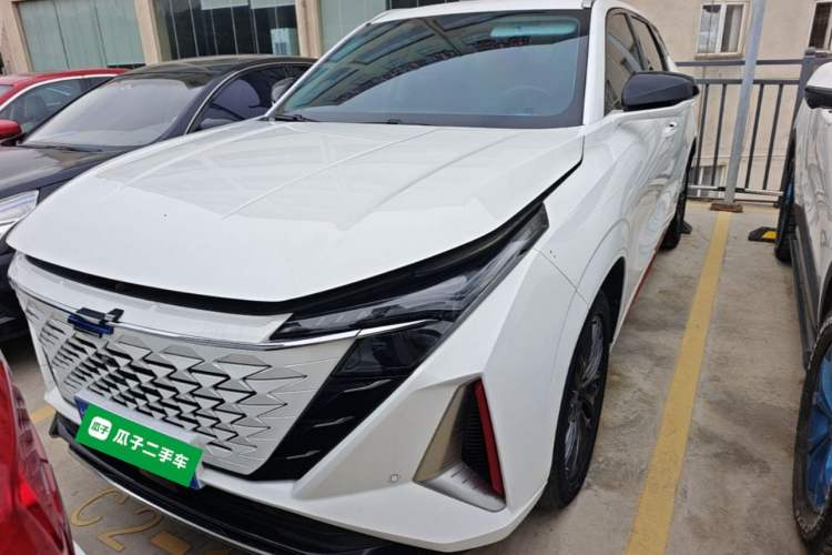 ChangAn Oshan Z6 2023 — 2