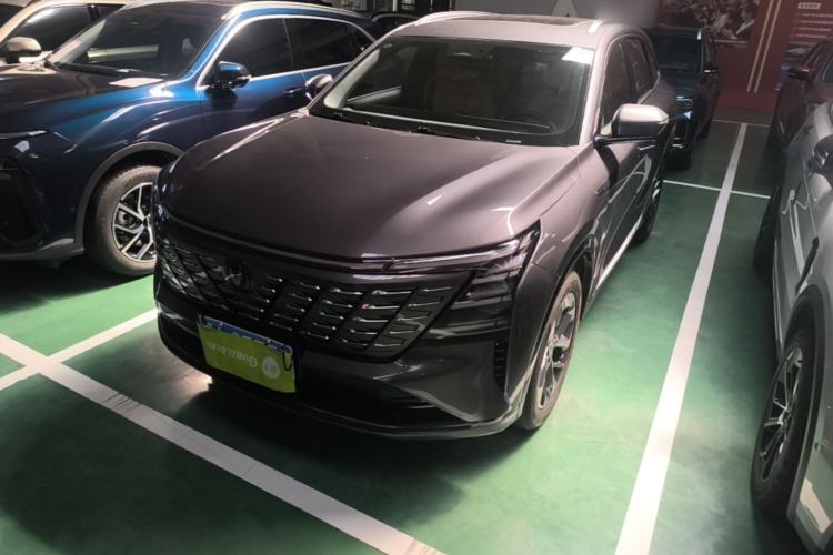 ChangAn CS75 PLUS 2025 — фото 1