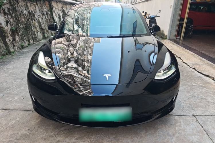 Tesla Model 3 2021 — 2