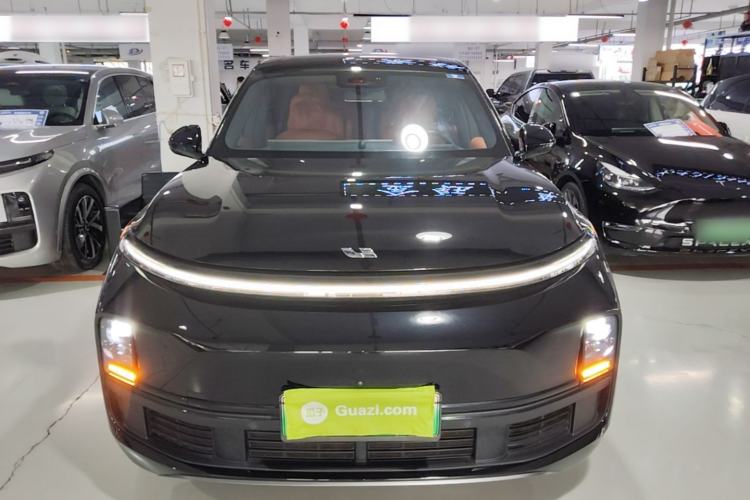 Li Auto L8 2023 — фото 2