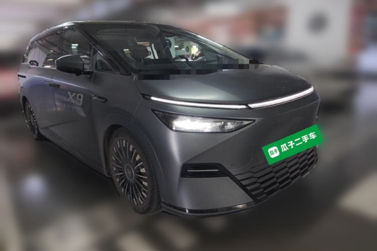 XPeng X9 2025 — 3