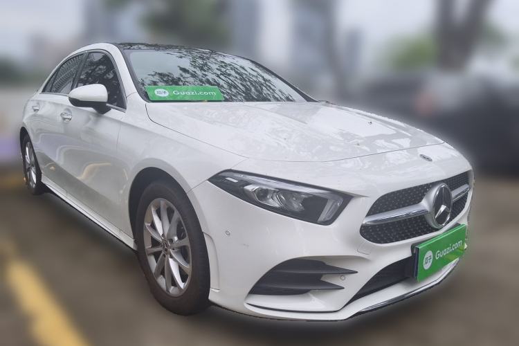 Mercedes-Benz A 200 L 2022 — 3