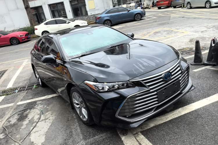 Toyota Avalon 2019 — 3