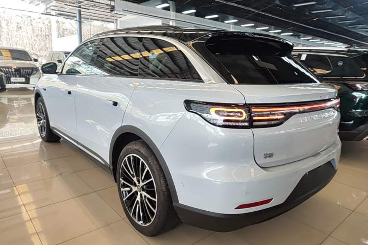 Leapmotor C11 2026 — 4