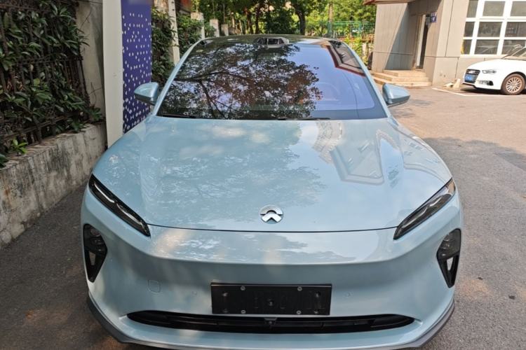 NIO ET5 2022 — 2