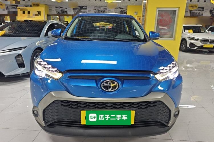 Toyota Corolla Cross 2022 — фото 2