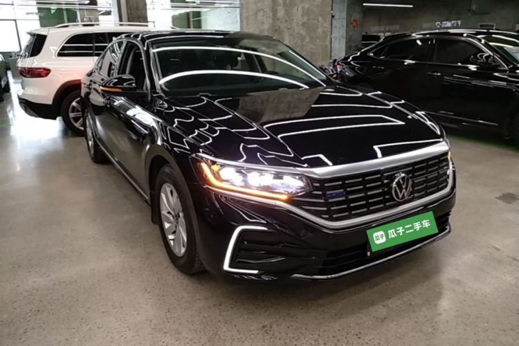 Volkswagen Passat 2022 — 3