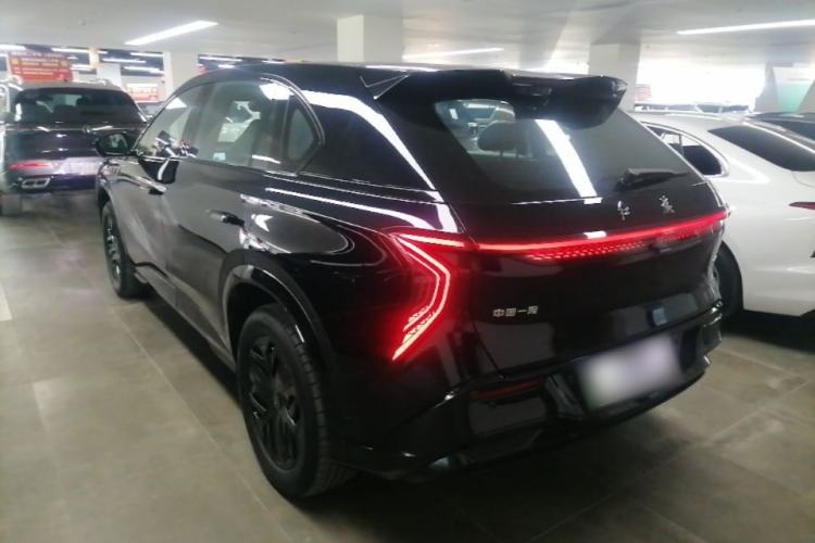 Hongqi Tiangong 08 2025 — 4