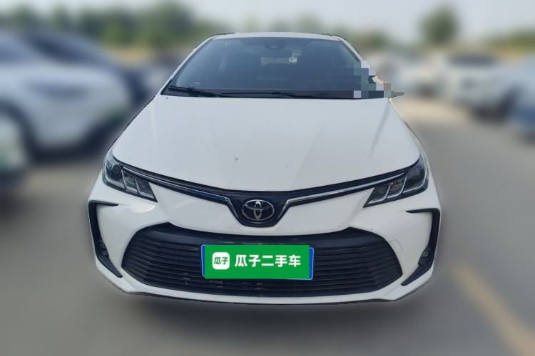 Toyota Corolla 2023 — фото 2