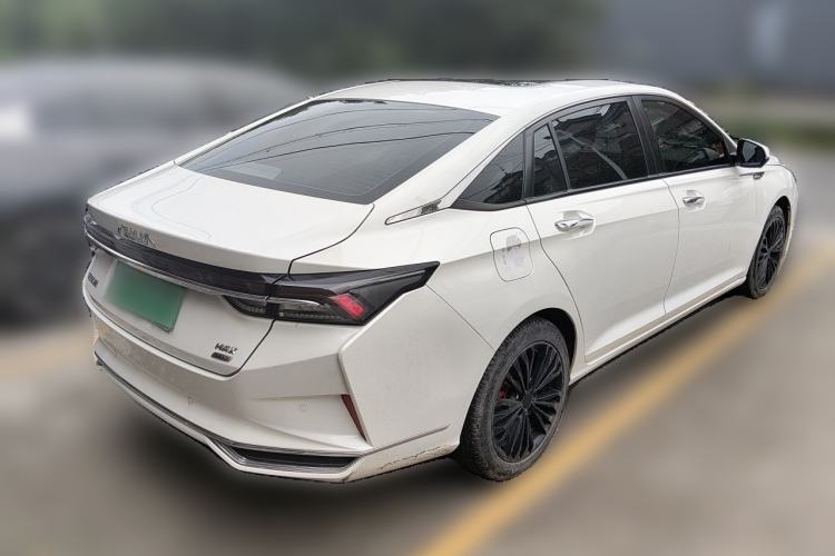DongFeng Yixuan MAX 2021 — фото 4