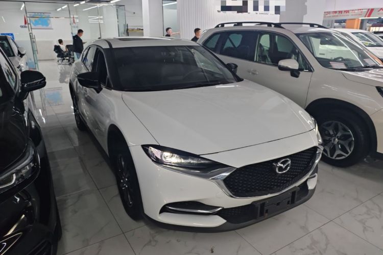 Mazda CX-4 2021 — 3