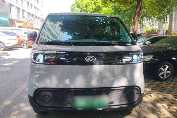 Maxus Dana V1 2025 — 2