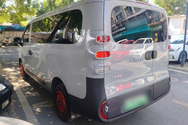 Maxus Dana V1 2025 — 4
