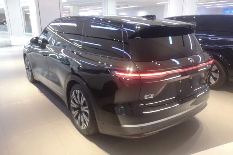 NIO ES8 2024 — 4