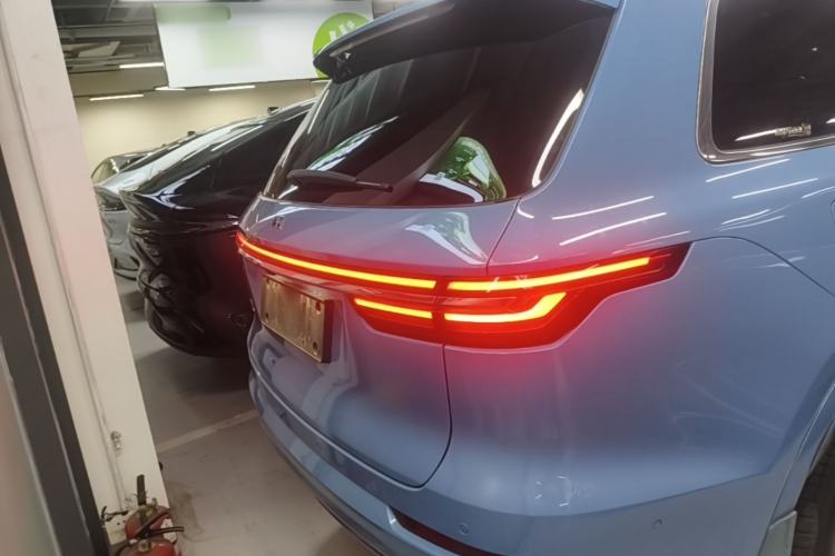 Li Auto ONE 2021 — 5