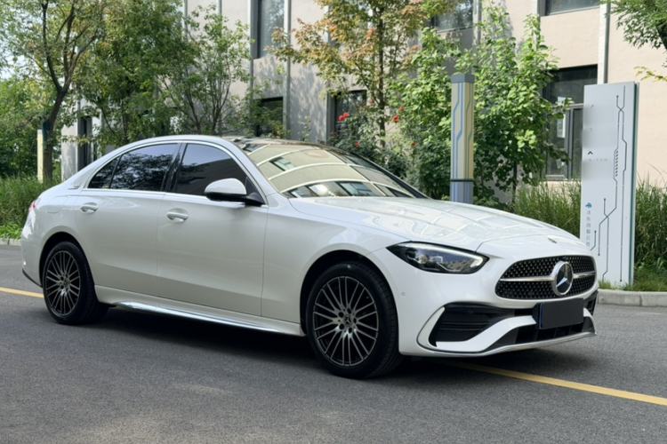 Mercedes-Benz C 260 L 2025 — фото 3