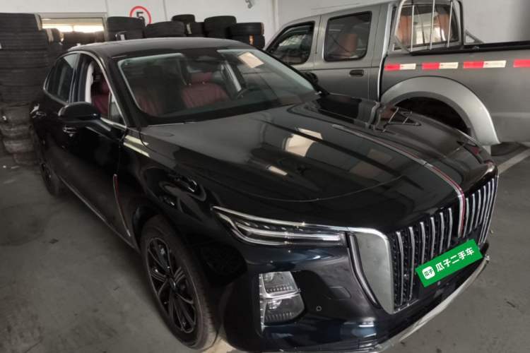Hongqi H5 PHEV 2025 — 3