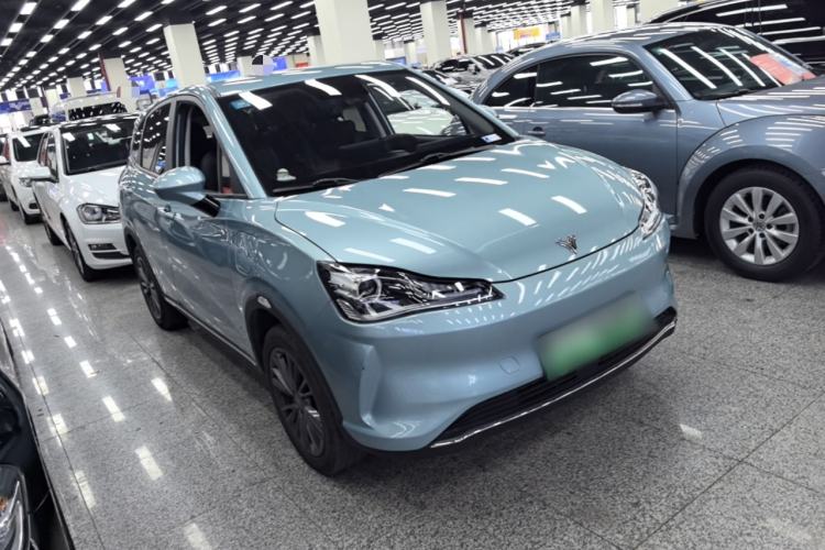 Neta V 2022 — 3