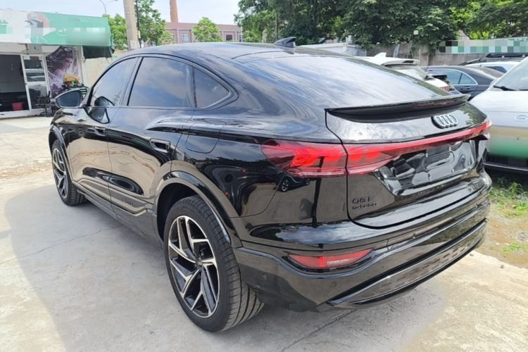 Audi Q6L Sportback e-tron 2026 — 4