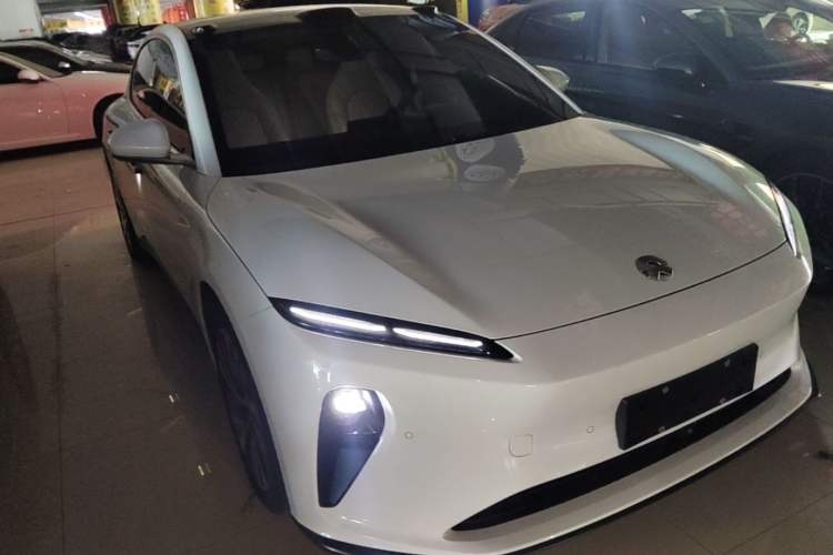 NIO ET5 2024 — 3