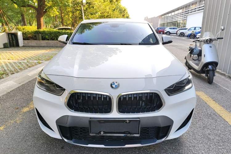 BMW X2 2021 — фото 2