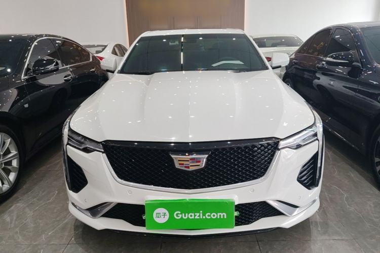 Cadillac CT4 2021 — 2