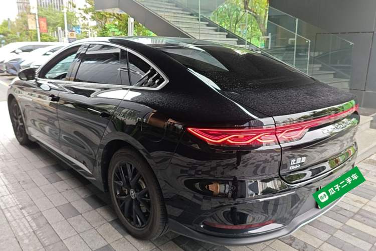 BYD Han 2025 — 4