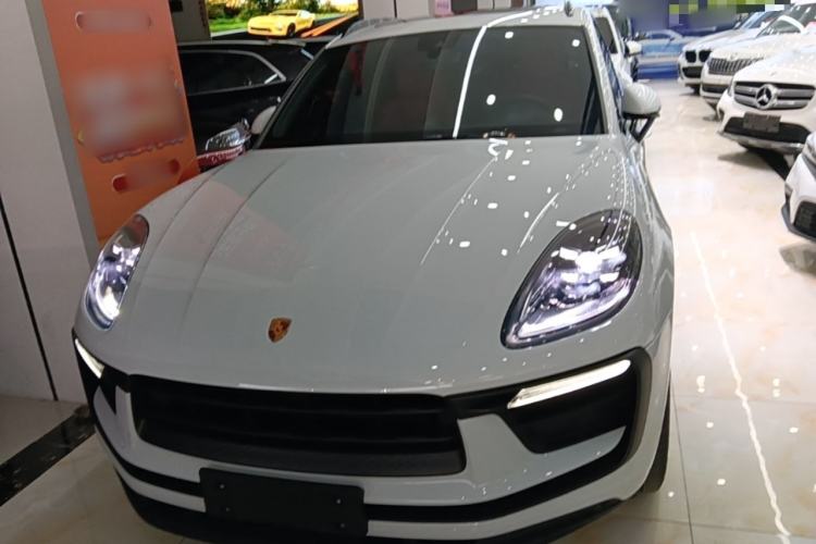Porsche Macan 2026 — 2