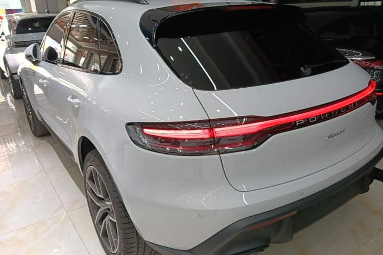 Porsche Macan 2026 — 4