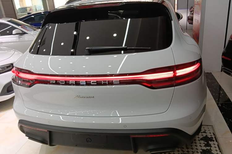 Porsche Macan 2026 — 5
