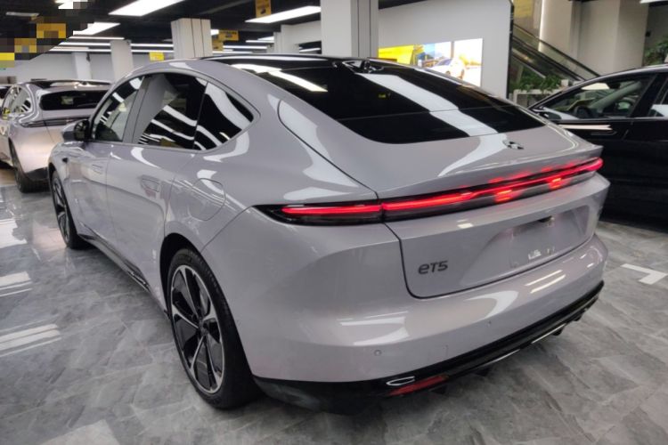 NIO ET5 2025 — 4