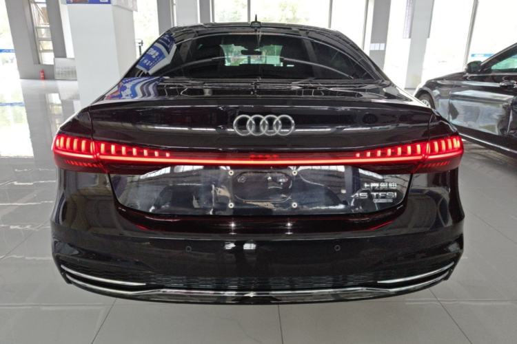 Audi A7L 2024 — фото 5