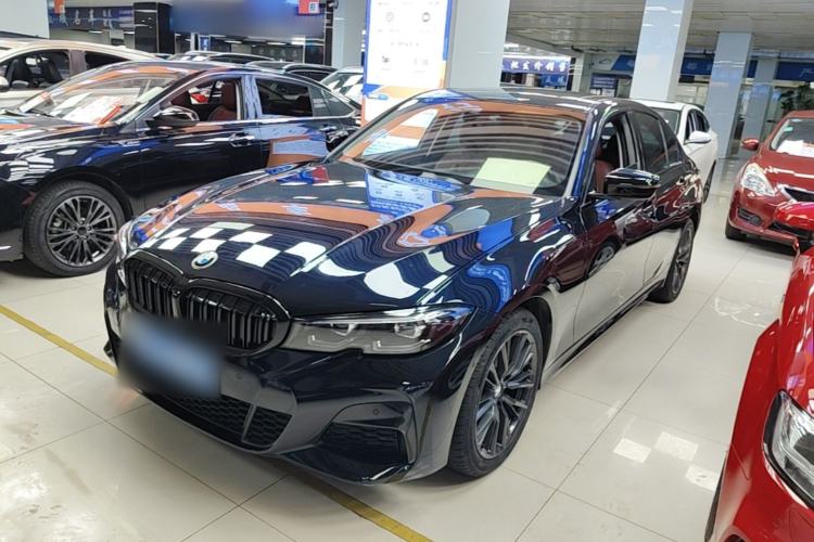 BMW 325i 2022 — фото 1
