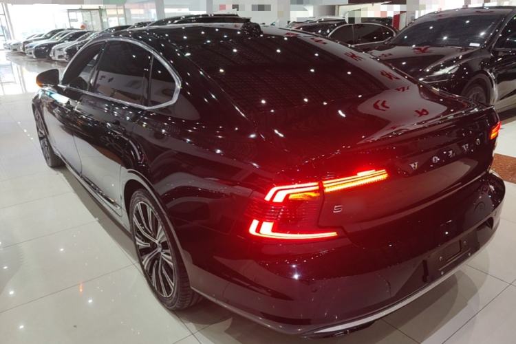 Volvo s90 2023 — фото 4