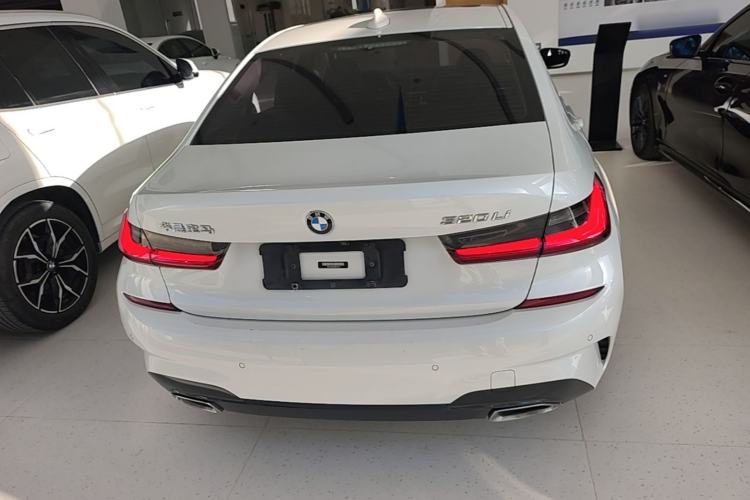 BMW 320Li 2021 — 5