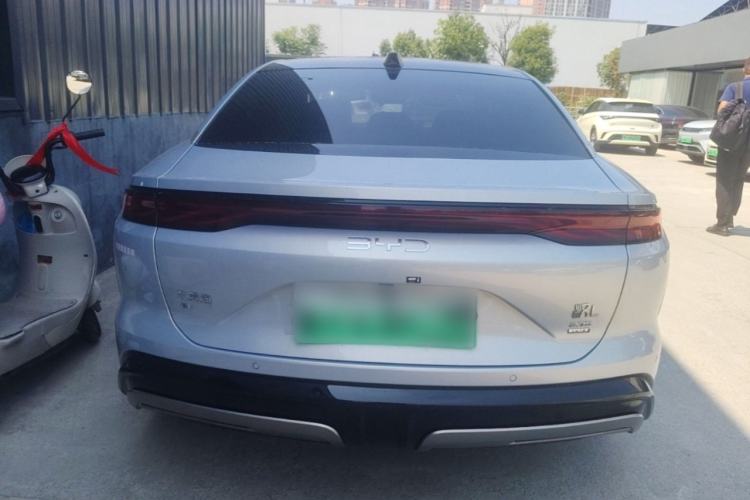 BYD Han L 2025 — 5