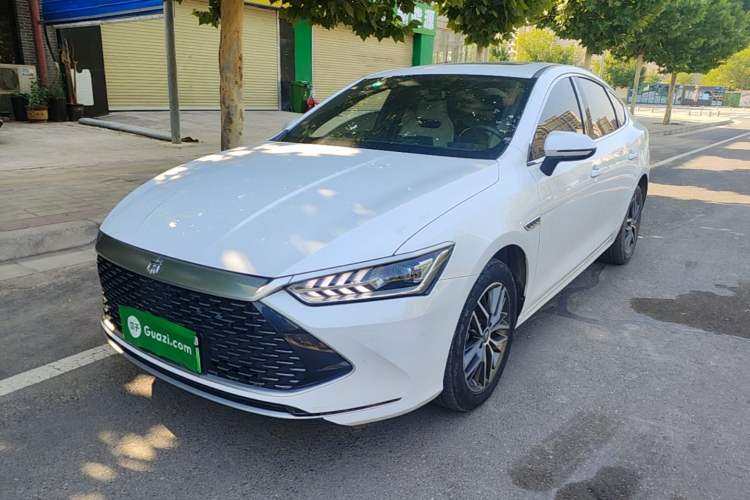 BYD Qin Plus 2023 — фото 1