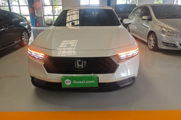 Honda Accord 2023 — 2