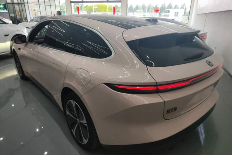 NIO ET5T 2023 — 4